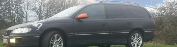 Opel Omega Caravan Header