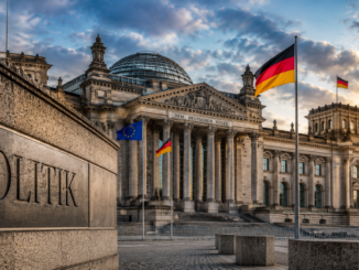 Politik Header